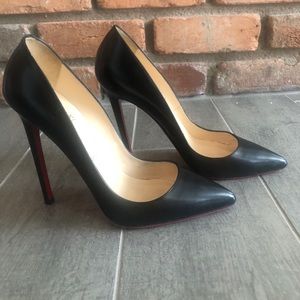 Louboutin Pigalle pumps 🚫SOLD🚫